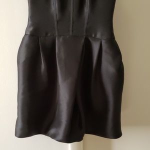 Vera Wang Dresses - Vera Wang White Satin and lace Gorgeous Dress Vera Wang Dresses - Vera Wang White Satin and lace Gorgeous Dress